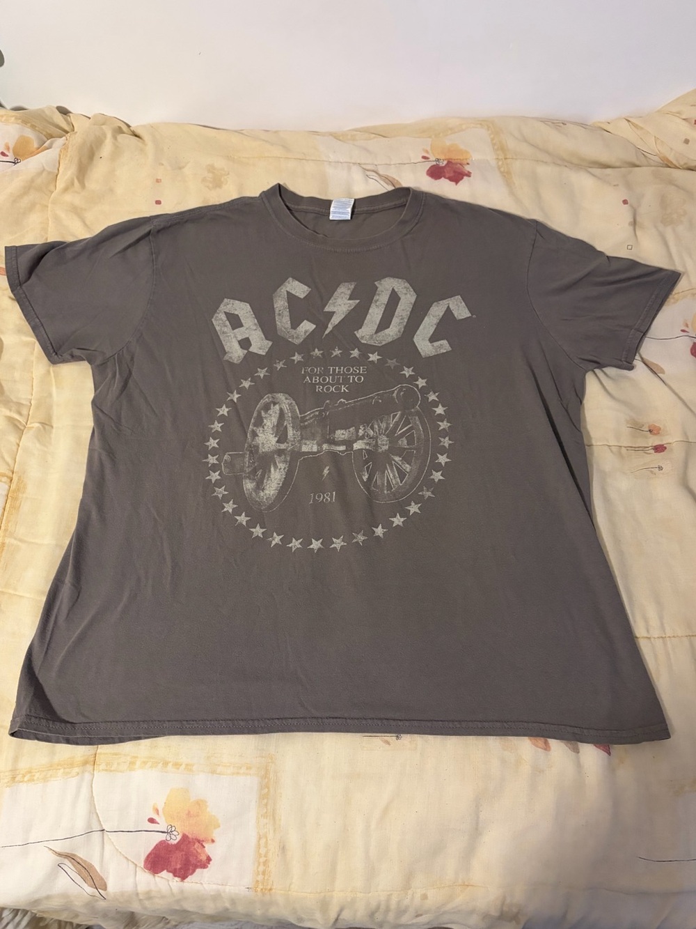 AC/DC for those about to rock t shirt band tee (XL)